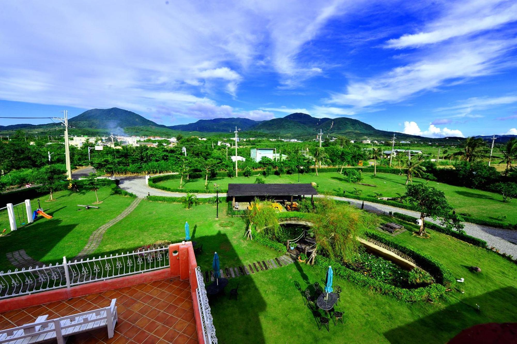 Bed and Breakfast Kenting Avignon Heng-ch'un Exterior foto