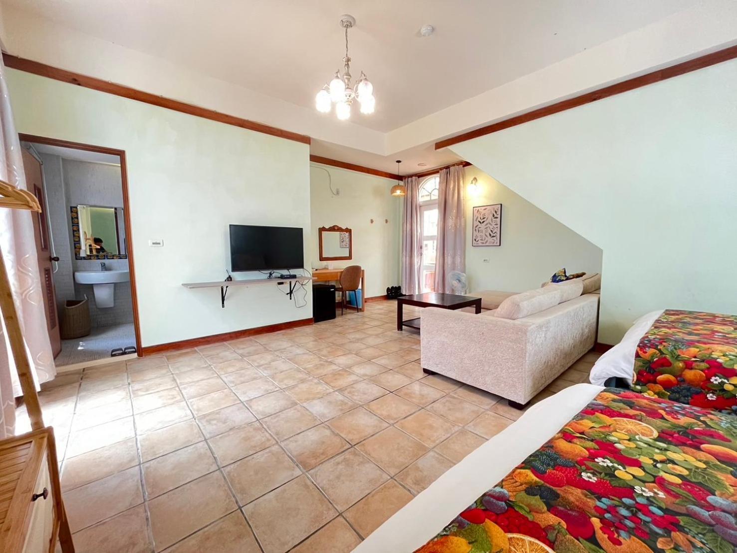 Bed and Breakfast Kenting Avignon Heng-ch'un Exterior foto
